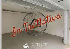 Foto Garage / Posto auto in Vendita, 1 Locale, 17 mq (MONTEROSSO AL M