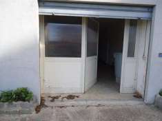 Foto Garage / Posto auto in Vendita, 1 Locale, 59 mq (NUORO SEMICENTR