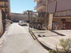 Foto Garage / Posto auto in Vendita, 1 Locale, 65 mq (SIRACUSA SANTUA