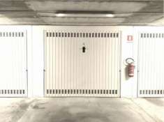Foto Garage a reddito in zona Piazza Garibaldi