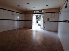 Foto Giffoni V.P. Piazza del Popolo Locale commerciale di mq 43