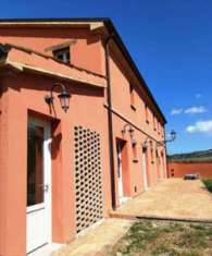 Foto Hotel in Vendita, 1 Locale, 729,12 mq, Montefelcino
