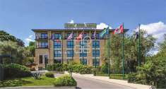 Foto Hotel in Vendita a Desenzano del Garda Rivoltella del Garda