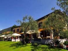 Foto Hotel in Vendita a Sale Marasino