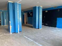 Foto Immobile centrale ideale attivit  food,uffici,banche ecc.