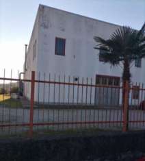 Foto Immobile commerciale 415 mq  a Corciano