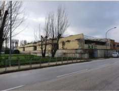 Foto Immobile commerciale in vendita a Lucca - 1 locale 4300mq
