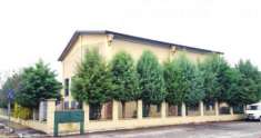 Foto Immobile di 1260 m con pi di 5 locali in vendita a Sant'Alessio con Vialone