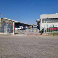 Foto Immobile di 135 m con 2 locali in vendita a Opera
