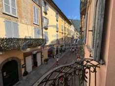 Foto Immobile di 135 m in vendita a Como