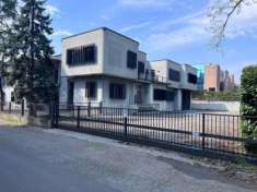 Foto Immobile di 1350 m con 3 locali in vendita a Collebeato