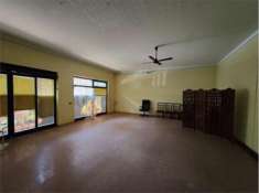 Foto Immobile di 138 m con 1 locale in vendita a Olgiate Molgora