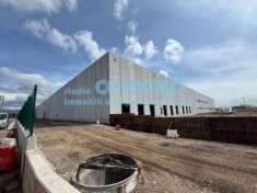 Foto Immobile di 15000 m con pi� di 5 locali in affitto a Ospitaletto