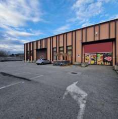 Foto Immobile di 2625 m con 1 locale in vendita a Vanzago