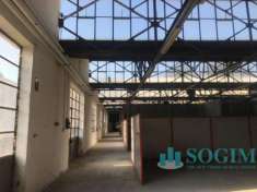 Foto Immobile di 3650 m con pi� di 5 locali in vendita a Meda