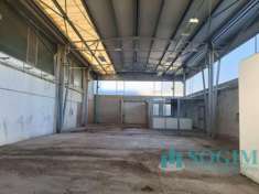 Foto Immobile di 400 m con 2 locali in vendita a Casalmaiocco