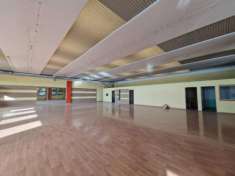 Foto Immobile di 424 m in vendita a Pregnana Milanese