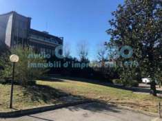 Foto Immobile di 4600 m con pi di 5 locali in vendita a Cusano Milanino