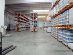 Foto Immobile di 6100 m con 5 locali in vendita a Castelcovati