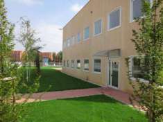 Foto Immobile di 646 m con 3 locali in vendita a Arese