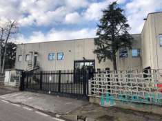 Foto Immobile di 850 m con 4 locali in vendita a Zibido San Giacomo
