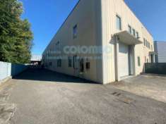 Foto Immobile di 900 m con 3 locali in vendita a Torbole Casaglia