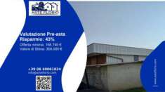 Foto Immobile in asta di 101 m con pi� di 5 locali in vendita a Cassacco