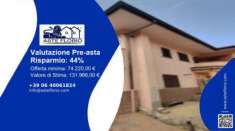 Foto Immobile in asta di 103 m, box auto in vendita a Crotone