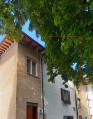 Foto Immobile in asta di 104 m in vendita a Gubbio