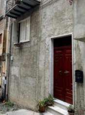 Foto Immobile in asta di 105 m in vendita a Pietraperzia