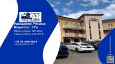 Foto Immobile in asta di 106 m con pi di 5 locali in vendita a Montignoso
