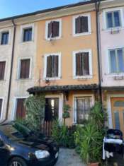 Foto Immobile in asta di 110 m con pi di 5 locali in vendita a Tregnago