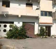 Foto Immobile in asta di 112 m con pi di 5 locali in vendita a Sellia Marina