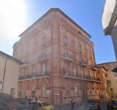 Foto Immobile in asta di 113 m con pi� di 5 locali in vendita a Perugia