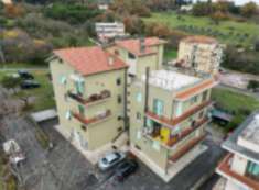 Foto Immobile in asta di 114 m, box auto doppio in vendita a Chianciano Terme