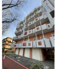 Foto Immobile in asta di 115 m, box auto in vendita a Forl�