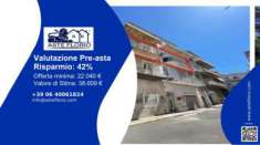 Foto Immobile in asta di 117 m con 4 locali e box auto in vendita a Lentini