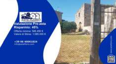 Foto Immobile in asta di 1202 m con pi di 5 locali in vendita a Massa Martana