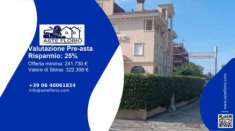 Foto Immobile in asta di 122 m con 2 locali e box auto in vendita a Chioggia