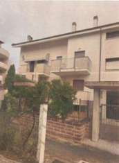 Foto Immobile in asta di 124 m, box auto in vendita a Spoltore