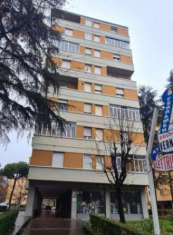 Foto Immobile in asta di 124 m con 3 locali e box auto in vendita a Bologna