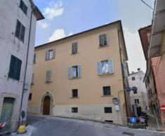 Foto Immobile in asta di 125 m con pi di 5 locali in vendita a Arcevia