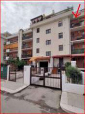 Foto Immobile in asta di 127 m con 4 locali e box auto in vendita a Stornara