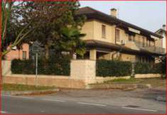 Foto Immobile in asta di 129 m, box auto in vendita a Seveso