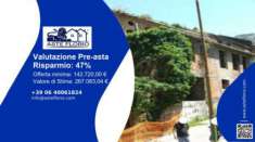 Foto Immobile in asta di 130 m con pi di 5 locali in vendita a Solofra