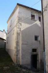 Foto Immobile in asta di 131 m con pi� di 5 locali in vendita a Ocre