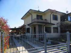 Foto Immobile in asta di 131 m in vendita a Megliadino San Vitale