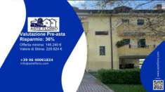 Foto Immobile in asta di 132 m, box auto in vendita a Padova