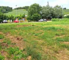 Foto Immobile in asta di 1349 m in vendita a Pesaro