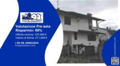 Foto Immobile in asta di 135 m, box auto in vendita a Crescentino